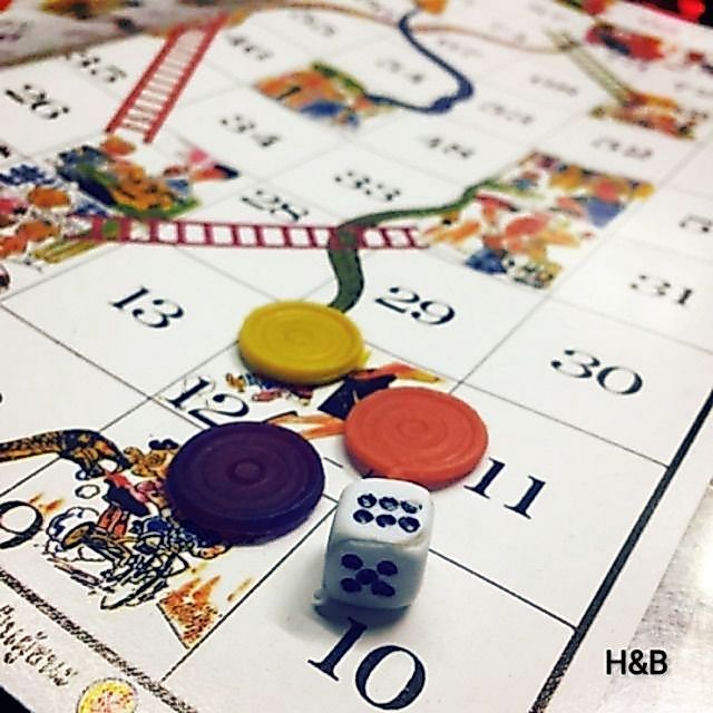 เกมส์ บันไดงู + ลูกเต๋า + หมากเดิน เกมส์กระดาน ของเล่นโบราณ ของเล่นยุค90 ของเล่น