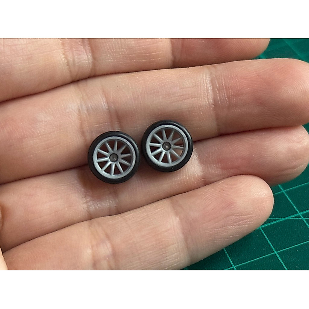 ล้อยาง สำหรับ รถ Model Diecast 1:64 ขนาด 11 MM  ลาย 10 ก้าน สีเทา ยางถอดได้