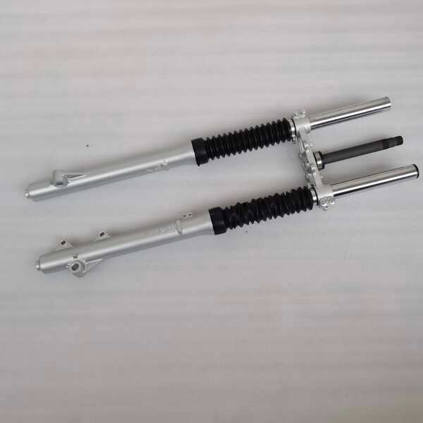 ใช้ได้กับการก่อสร้าง Yamaha JYM125-9 XTZ125 ด้านหน้าส้อมด้านหน้า damping ทิศทางคอลัมน์ชุดโช้คอัพ