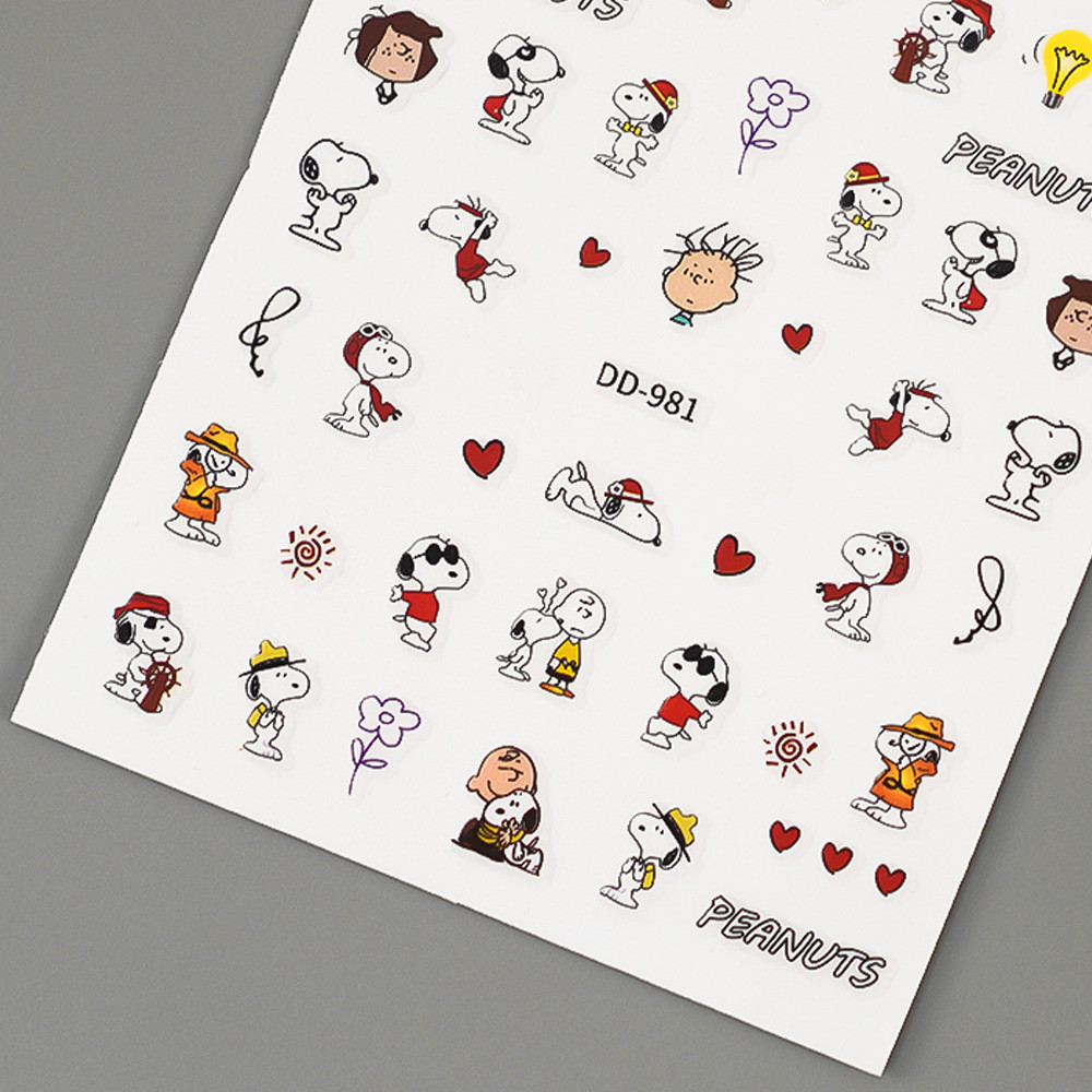 Redanco สไตล์ใหม่ 3D ขายร้อนการ์ตูนน่ารัก Snoopy สติกเกอร์แต่งเล็บกาวสติ๊กเกอร์ติดเล็บเครื่องประดับขายส่ง - รูปที่ 2