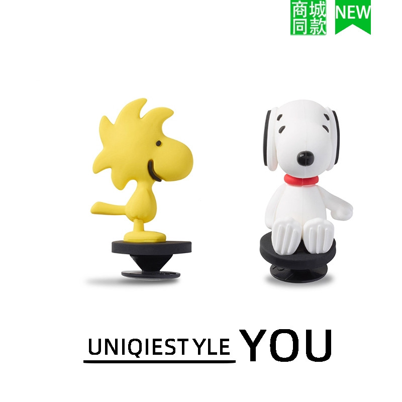 รองเท้าหัวเข็มขัดลายการ์ตูน Snoopy 3D จาก Carlo Chi และ Zhibixing