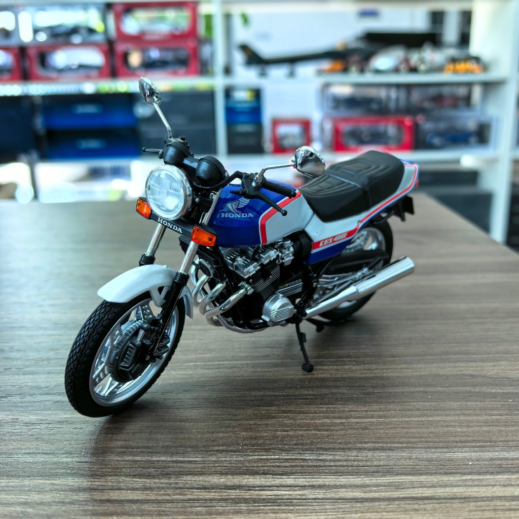 ชิงเต่าคลับ 1: 12HONDA Honda CBX400F รถจักรยานยนต์จําลองรถจักรยานยนต์รุ่นคอลเลกชันจอแสดงผลเครื่องประ
