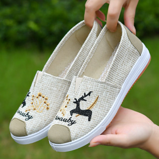 รองเท้าผ้าใบสำหรับผู้หญิง ส้นนุ่ม ดีไซน์เรียบหรู QWP3