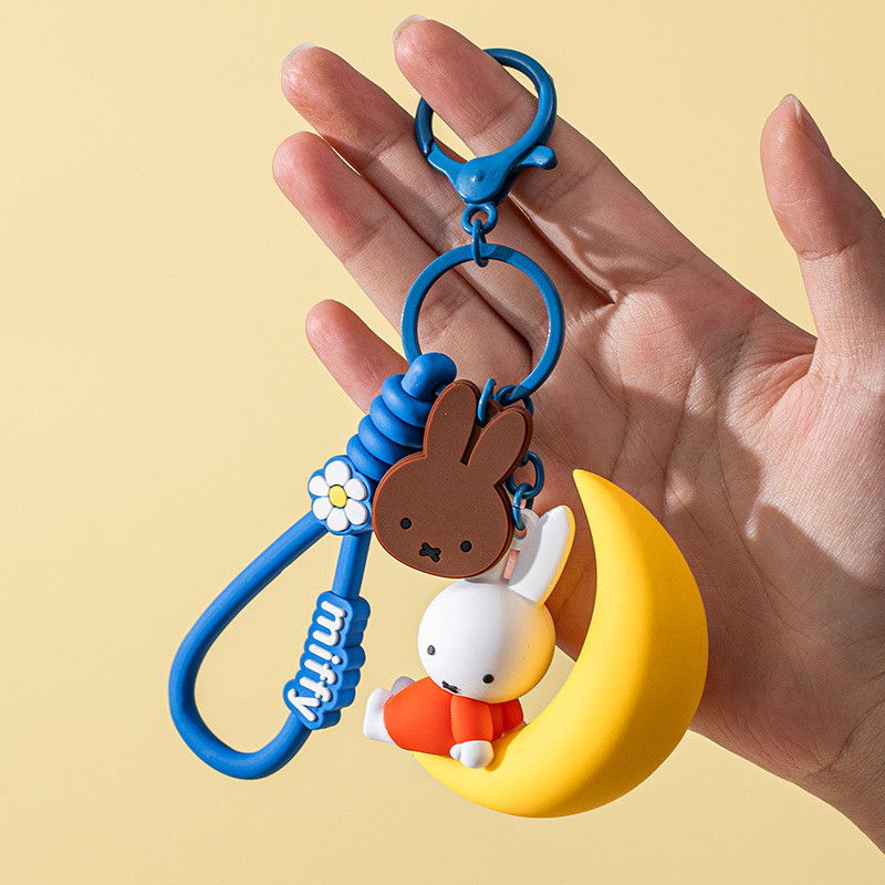 miffy keychain MIFFY Miffy Bunny พวงกุญแจ Rabu พวงกุญแจกระเป๋านักเรียนจี้การ์ตูนเครื่องประดับที่สวยง