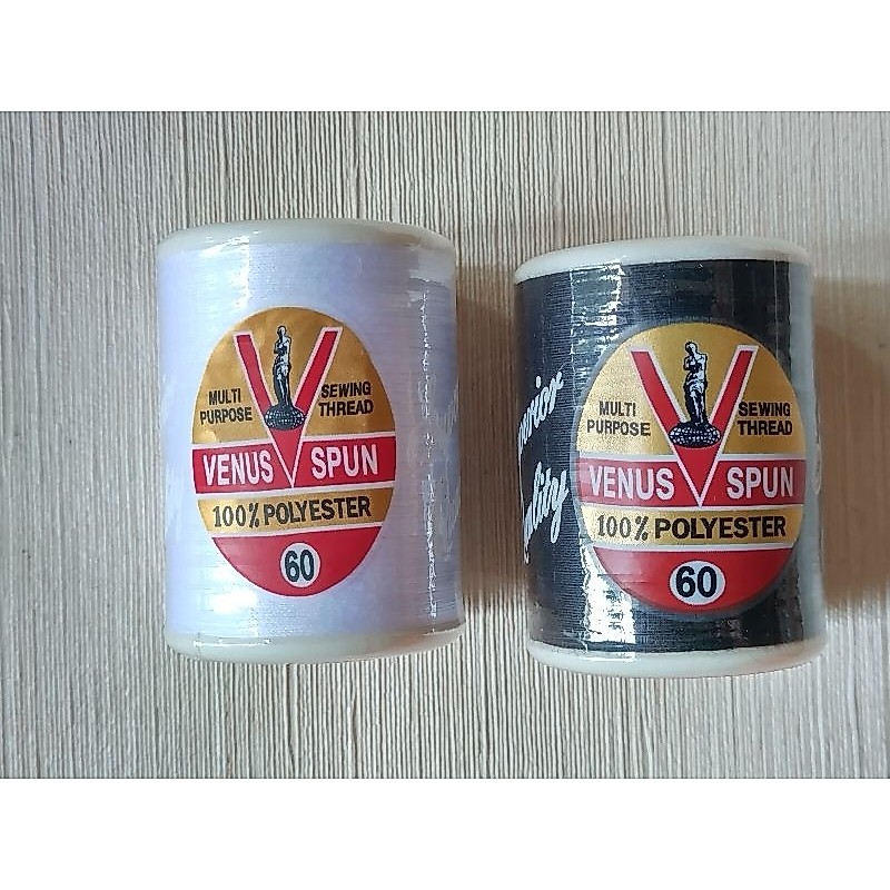 ด้ายหลอด ด้ายเย็บผ้า ตราวีนัส(Venus) ขาว,ดำ,ออฟไวท์,กรม (550เมตร) สำหรับเย็บผ้าทั่วไป อย่างดี