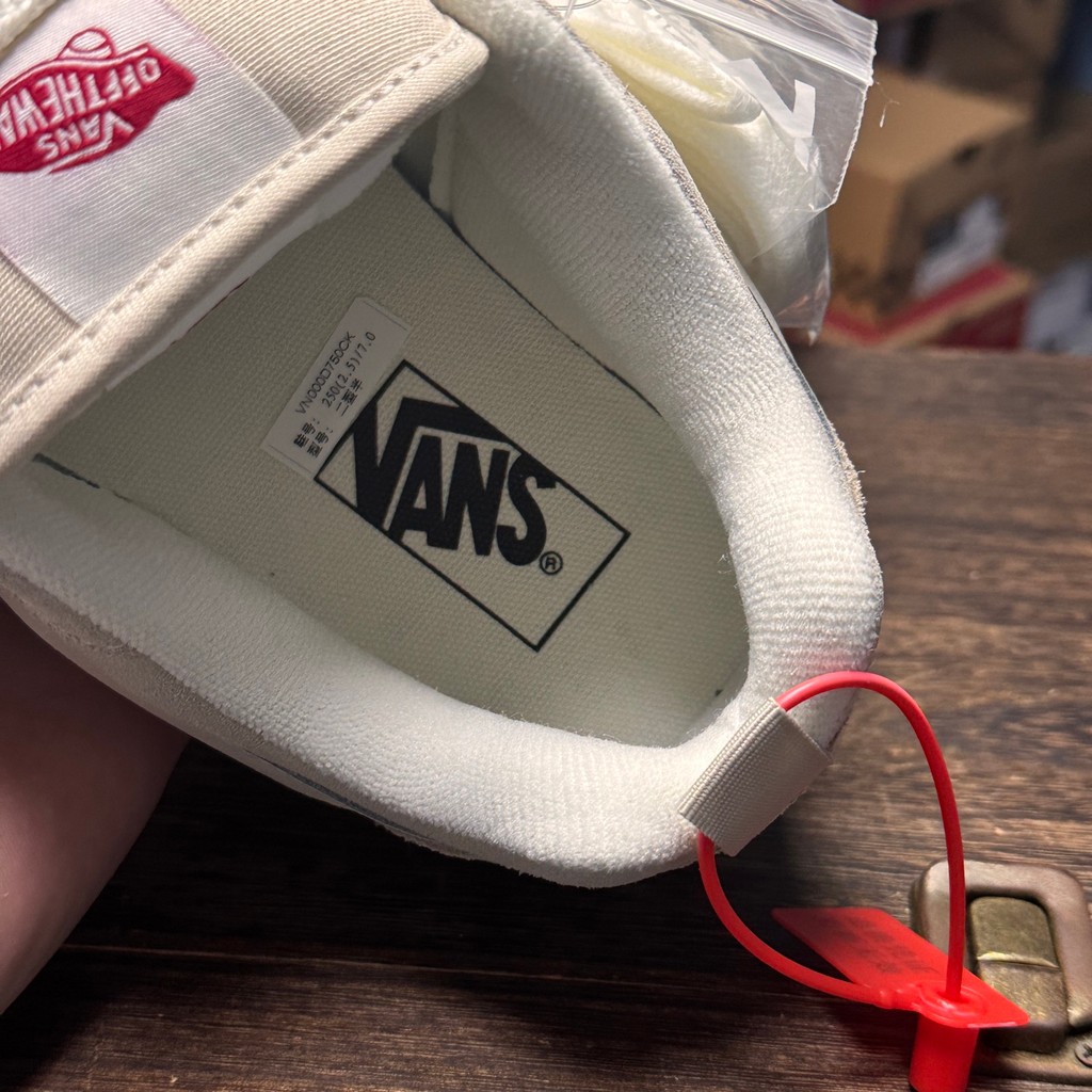 Vans Knu Skool รองเท้าบอร์ดลําลองตัดต่ําสีขาว - รูปที่ 3