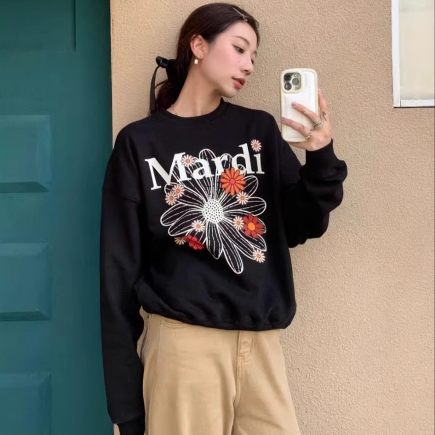 🚀พร้อมส่งจากกรุงเทพ🚀เสื้อกันหนาวแขนยาว เสื้อยืดคอกลมพิมพ์ลาย เสื้อเชิ้ตลำลอง Mardi เกาหลี เก๋ไก๋และหลวม สะดวกสบาย