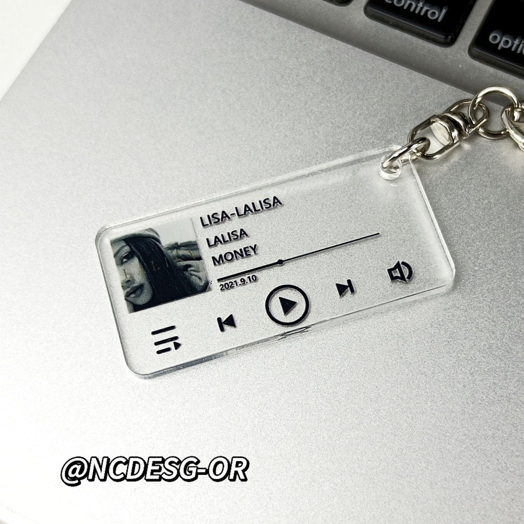 现货Lyrics KeychainBLACKPINK Professional Keychain Keycatch ตกแต่งหมายเลข Star粉丝制礼物Lyrics Keychainshgf