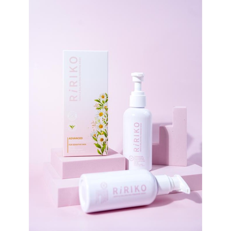 RIRIKO GENTLE BALANCING FEMININE WASH  - ผลิตภัณฑ์ทำความสะอาดจุดซ่อนเร้นผู้หญิง