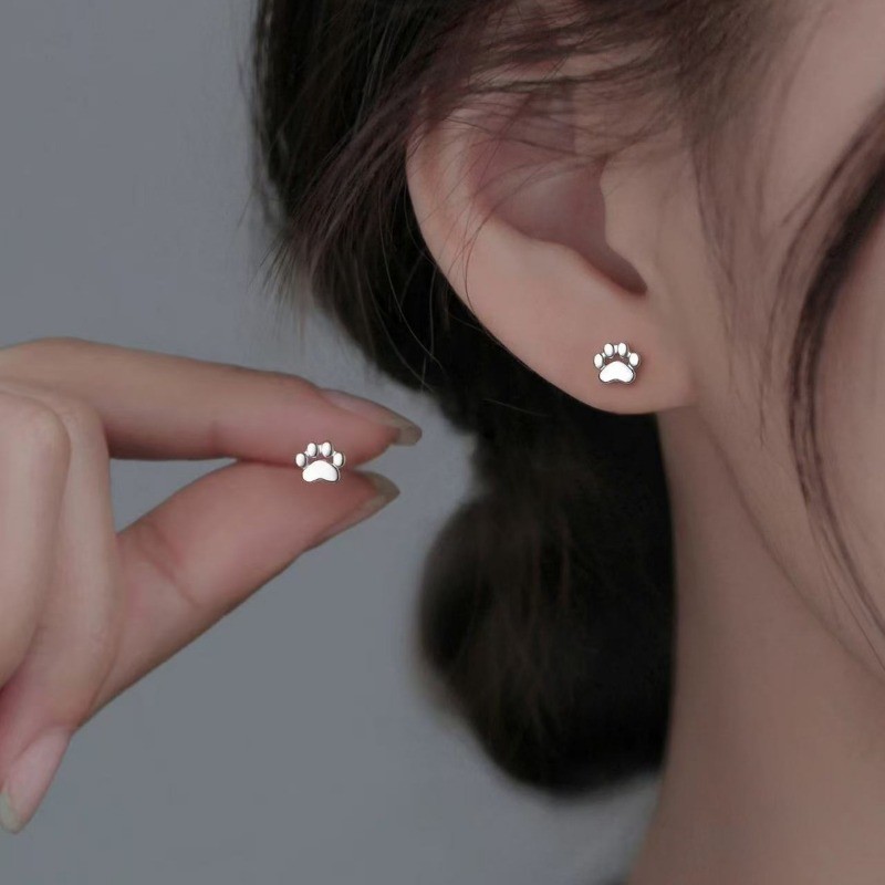 925 เงินสเตอร์ลิงเข็มแมวกรงเล็บต่างหูแฟชั่นสุภาพสตรีเครื่องประดับสวมใส่ทุกวันของขวัญ
