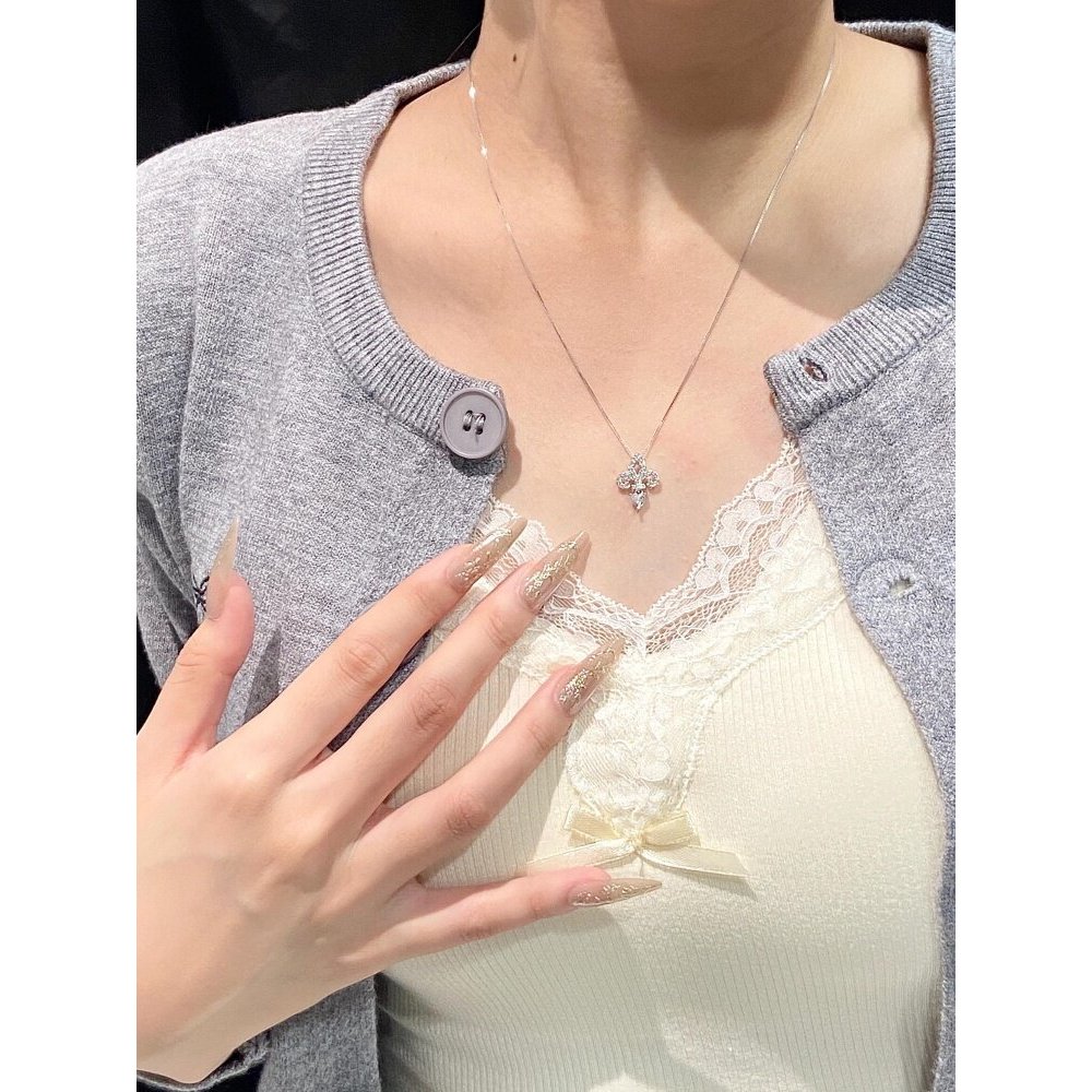 [เลือกอย่างถาวร] S999 เงินสเตอร์ลิง Iris สร้อยคอผู้หญิง 2026 สไตล์ใหม่ High-End หรูหรา Niche จี้เงิน