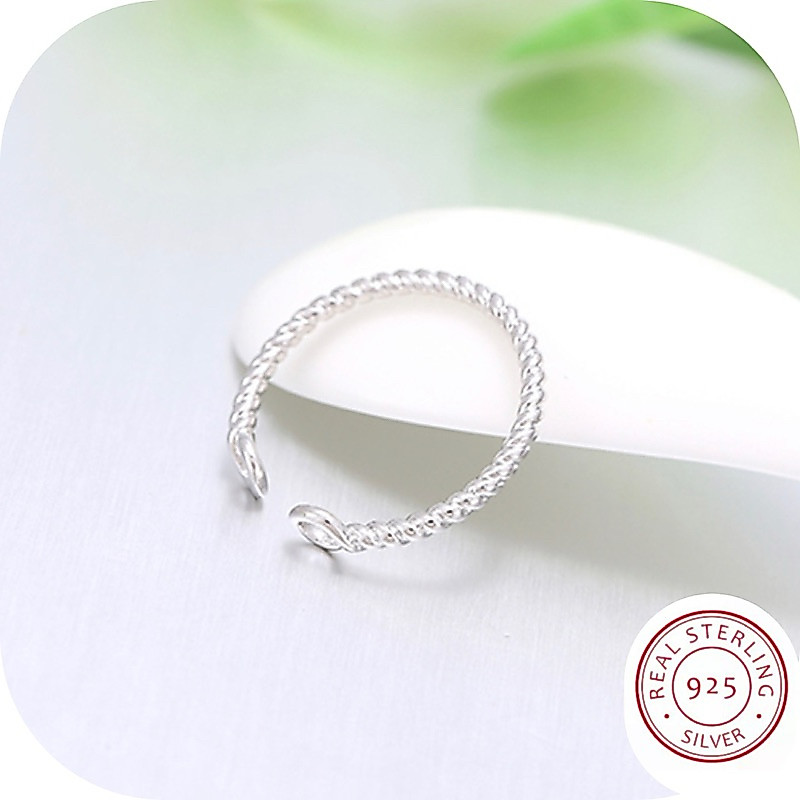 แหวนเงินแท้ 925 พร้อมกล่อง SR02