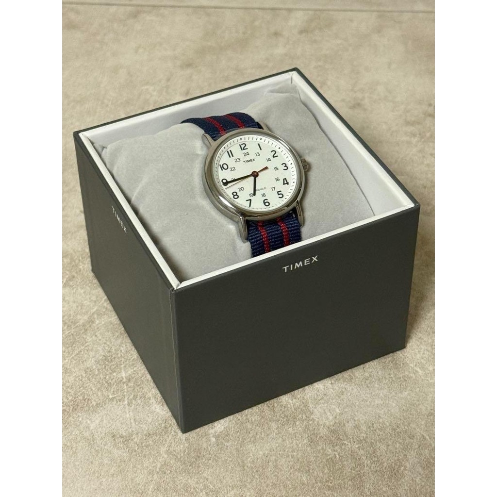 TIMEX Unisex  Weekender T2N747 Quartz Brass TIMEX