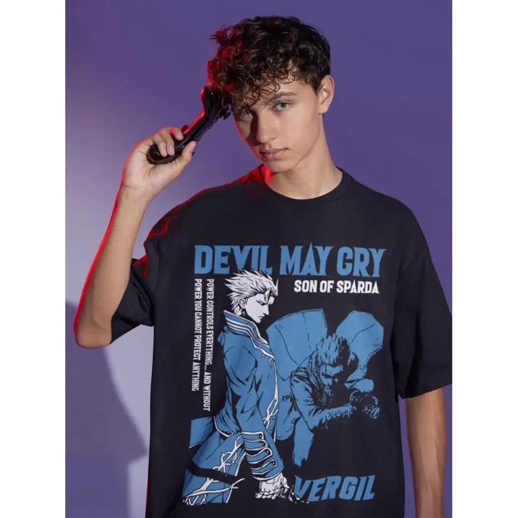 เสื้อยืดสีดำอนิเมะ Vergil จาก Devil May Cry ดีไซน์เท่ห์