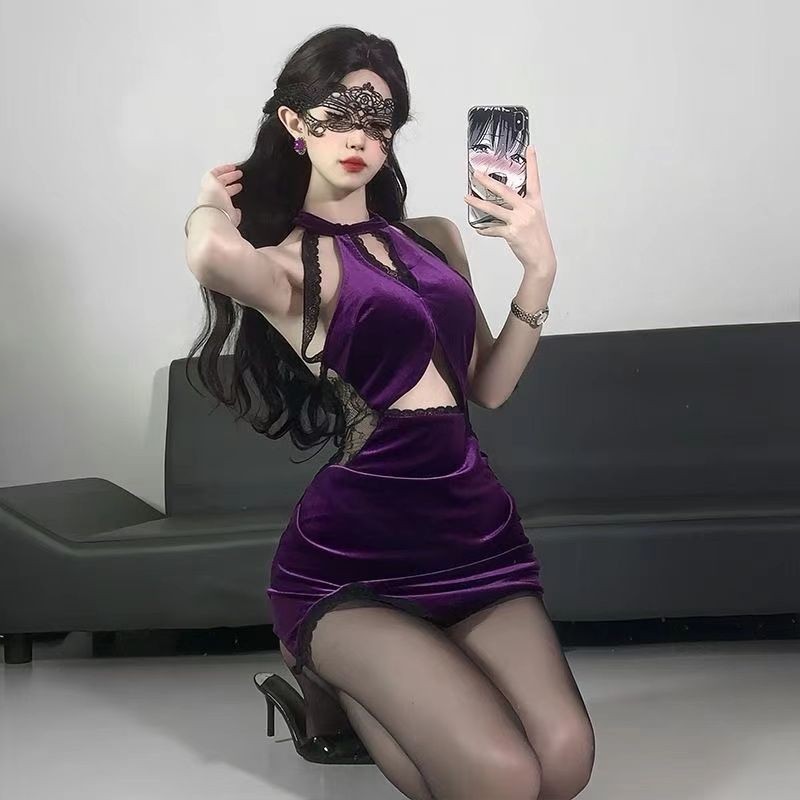 DS Bar ชุดCheongsam สไตล์เซ็กซี่ เหมาะสำหรับงานปาร์ตี้และเกม ขนาด9.5