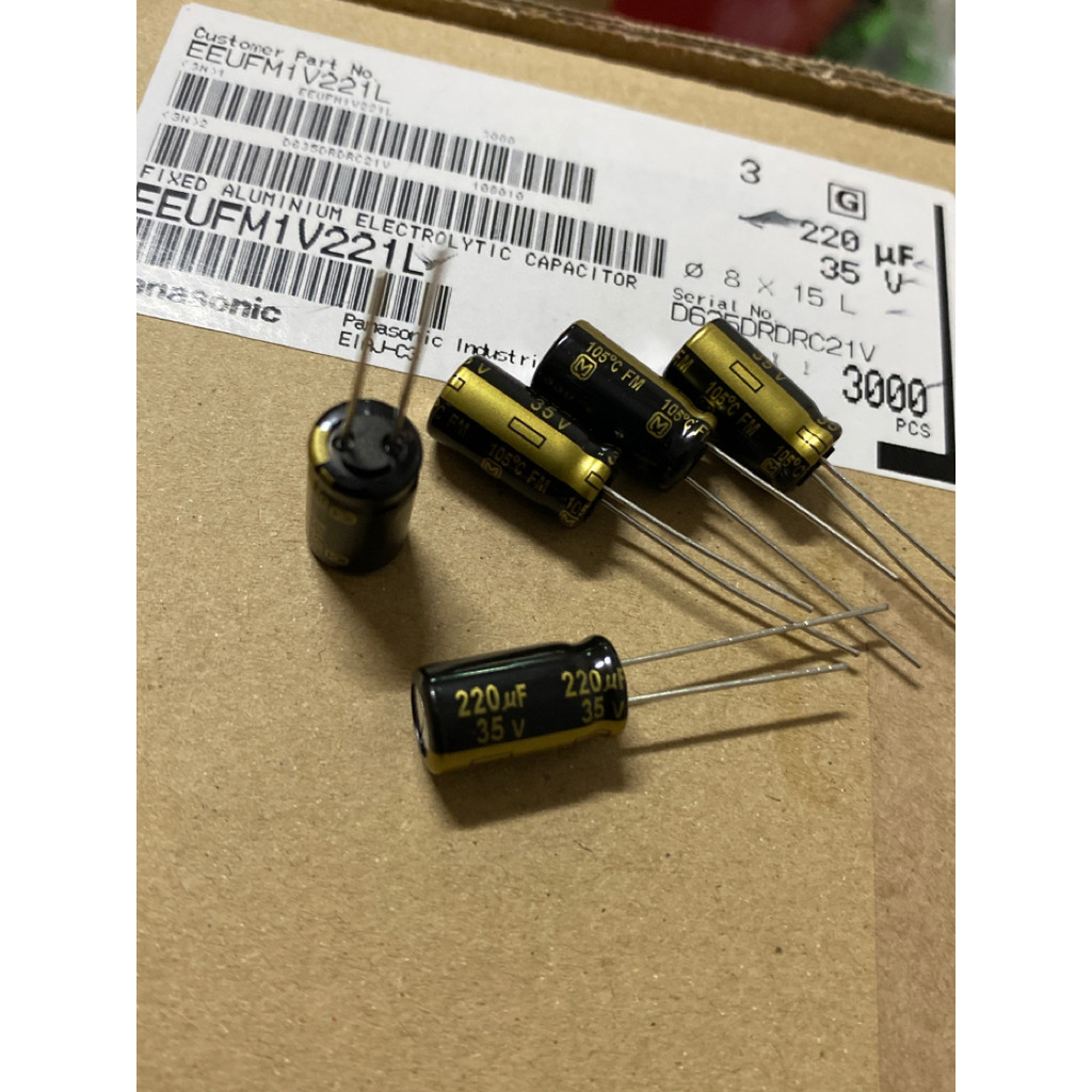 220UF 35V ญี่ปุ่น Panasonic Fever Capacitor 35V220UF 8 * 15 FM ความถี่สูงความต้านทานต่ําพิเศษ