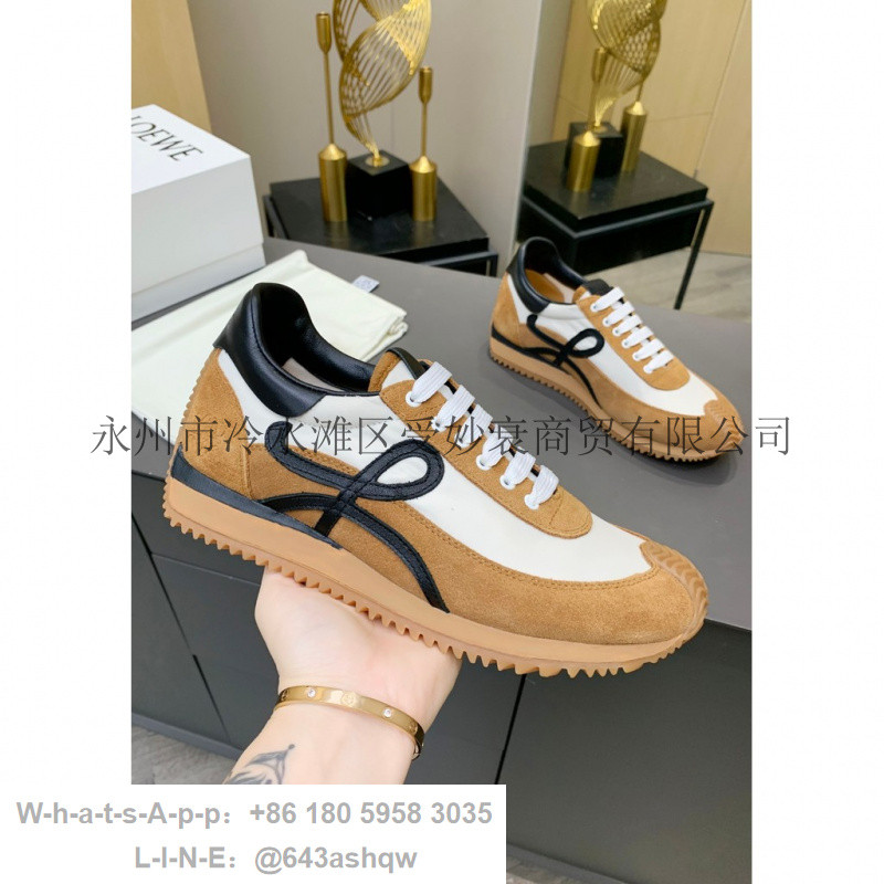 L0E **  ⓁⓄⒺⓌⒺ  มาตรฐานต้นฉบับ 1: 1 ปี Runaway สไตล์ด้านในเพิ่มความสูง Moral Training รองเท้า Forrest