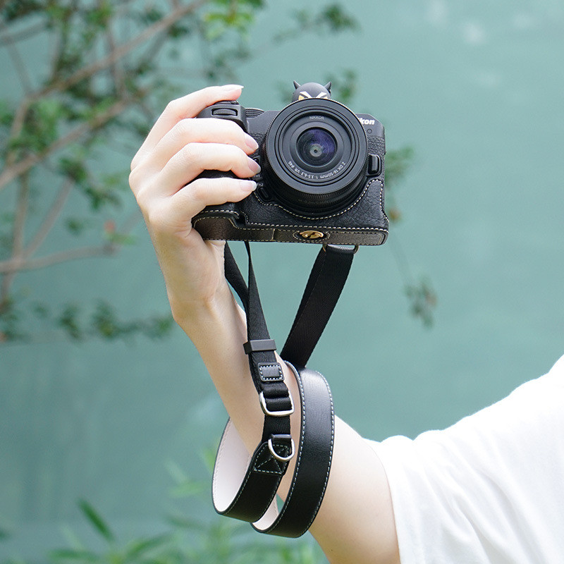 เหมาะสําหรับ nikon Z30 เคสป้องกัน z50 กระเป๋ากล้อง z30 ป้องกันกรณีฐานซองหนัง nikon Z50 อุปกรณ์เสริมส