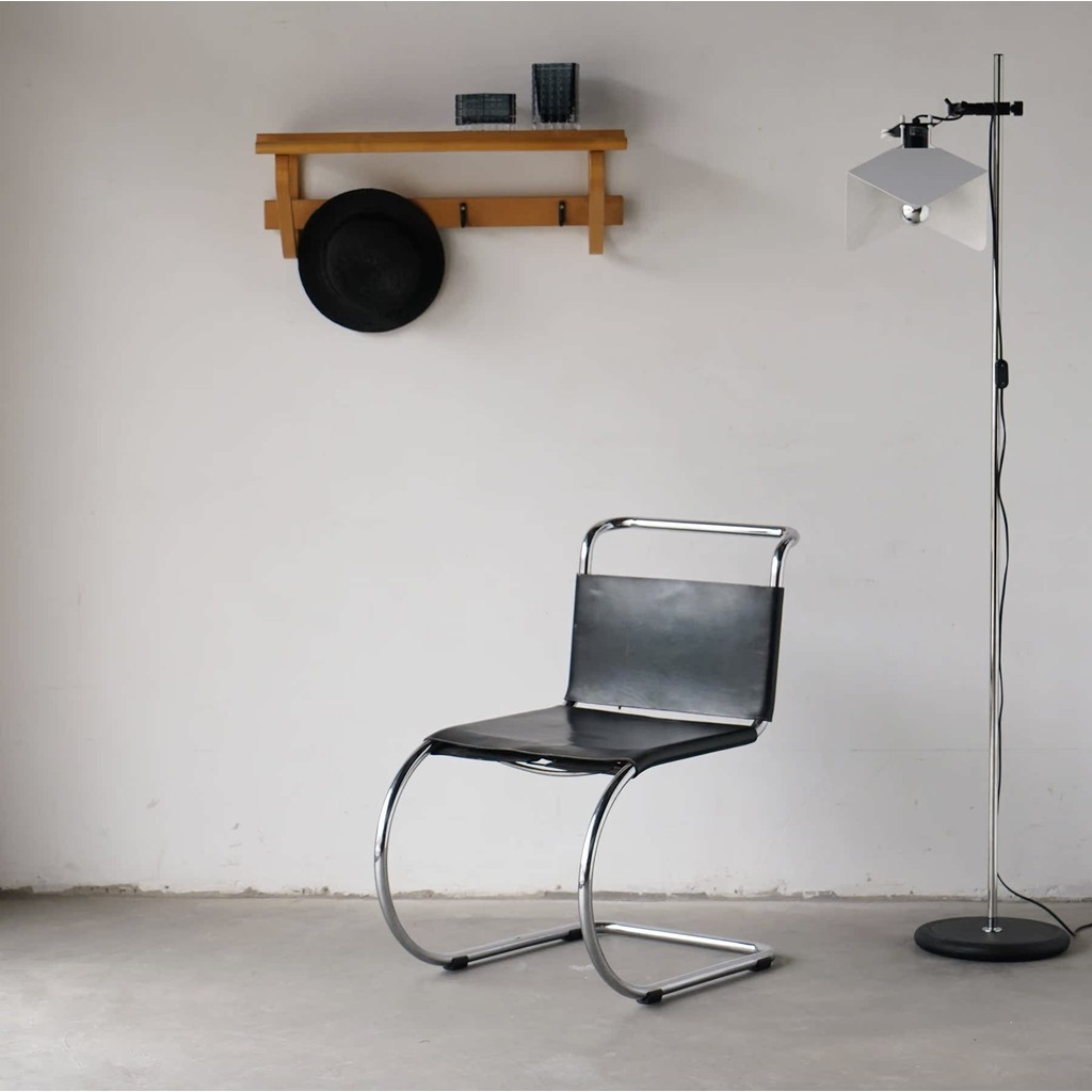 Coznap Medieval | อาคารเยอรมัน Master Ludwig Mies van der Rohe Design S533