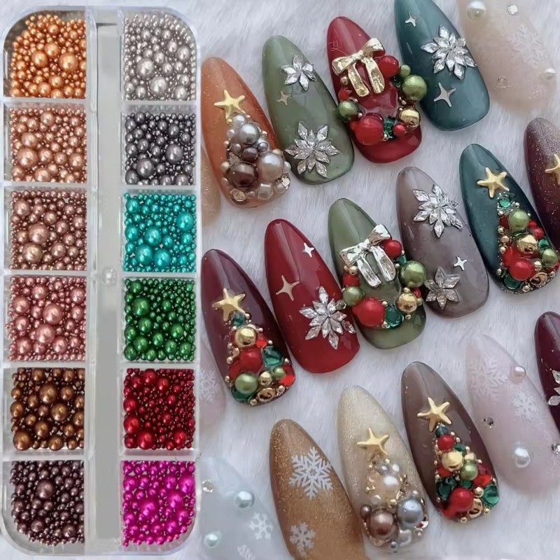 UR SUGAR 12Grids คริสต์มาสสีแดง/สีเขียวเล็บ Rhinestone ผสมสี Pearlescent สีสันลูกปัดเล็บ Charms คริสต์มาสเล็บเครื่องประดับ