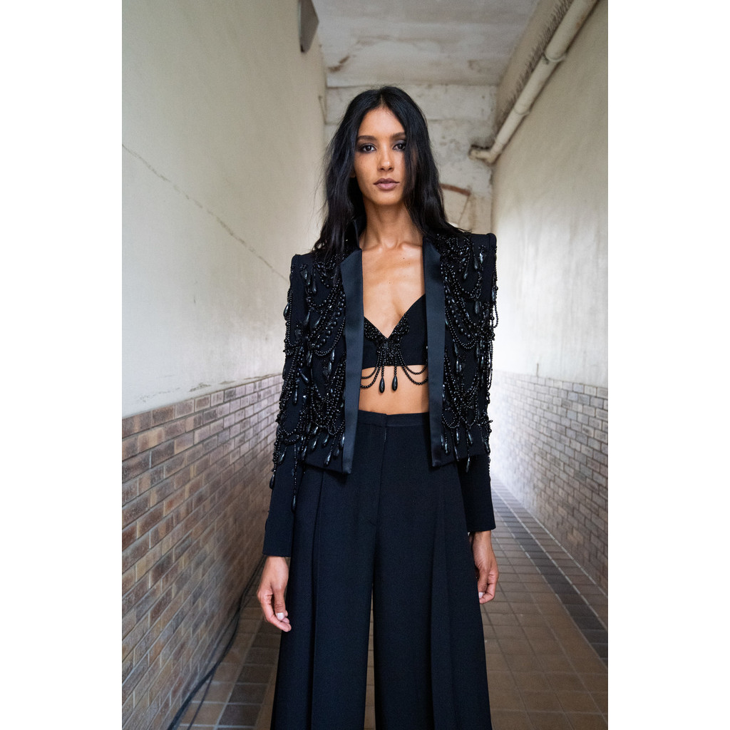 กางเกงสูทสีดำจาก Zuhair Murad ปี 2022 สำหรับชุดราตรียอดนิยม