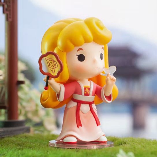 Disney Princess HAND-made ตุ๊กตาตุ๊กตาของแท้ Disney Princess Hanfu Mystery Box Princess HAND-made Cr