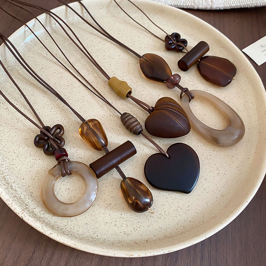 สร้อยคอเรซิ่นรูปไข่สแควร์ สไตล์ย้อนยุคและชาติพันธุ์ สร้อยคอน่าสะสม-fashionable jewelry