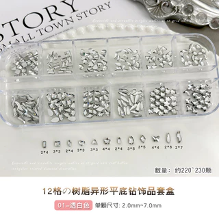 12 ตารางเรซิ่นเพชรอุปกรณ์แต่งเล็บข้ามพรมแดนร้อนขายแชมเปญสีขาวกุหลาบสีแดงด้านล่างแบนเพชรรูปทรงพิเศษสวมใส่เล็บอุปกรณ์เสริมขนาดเล็ก