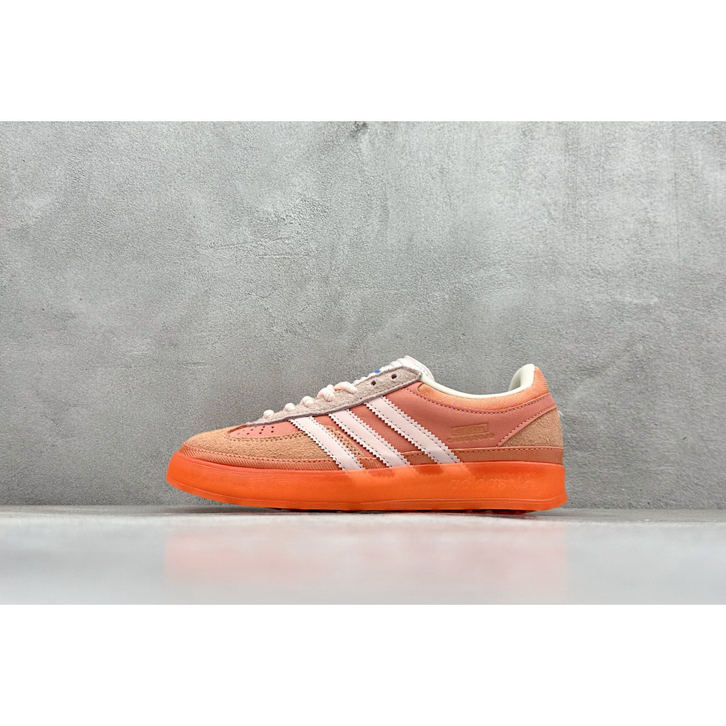 รองเท้าเทรน닝ในร่ม Gazelle - ส้นต่ำหนังแท้ | JS5052