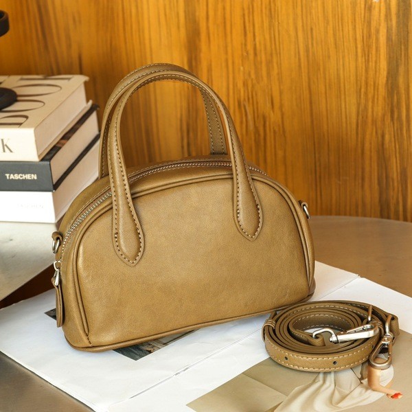 perota brand กระเป๋า cecelle กระเป๋าบอสตันแบบพกพาหนังวัวชั้นหนึ่งกระเป๋าโบว์ลิ่งแบบลำลองสไตล์เกาหลีท