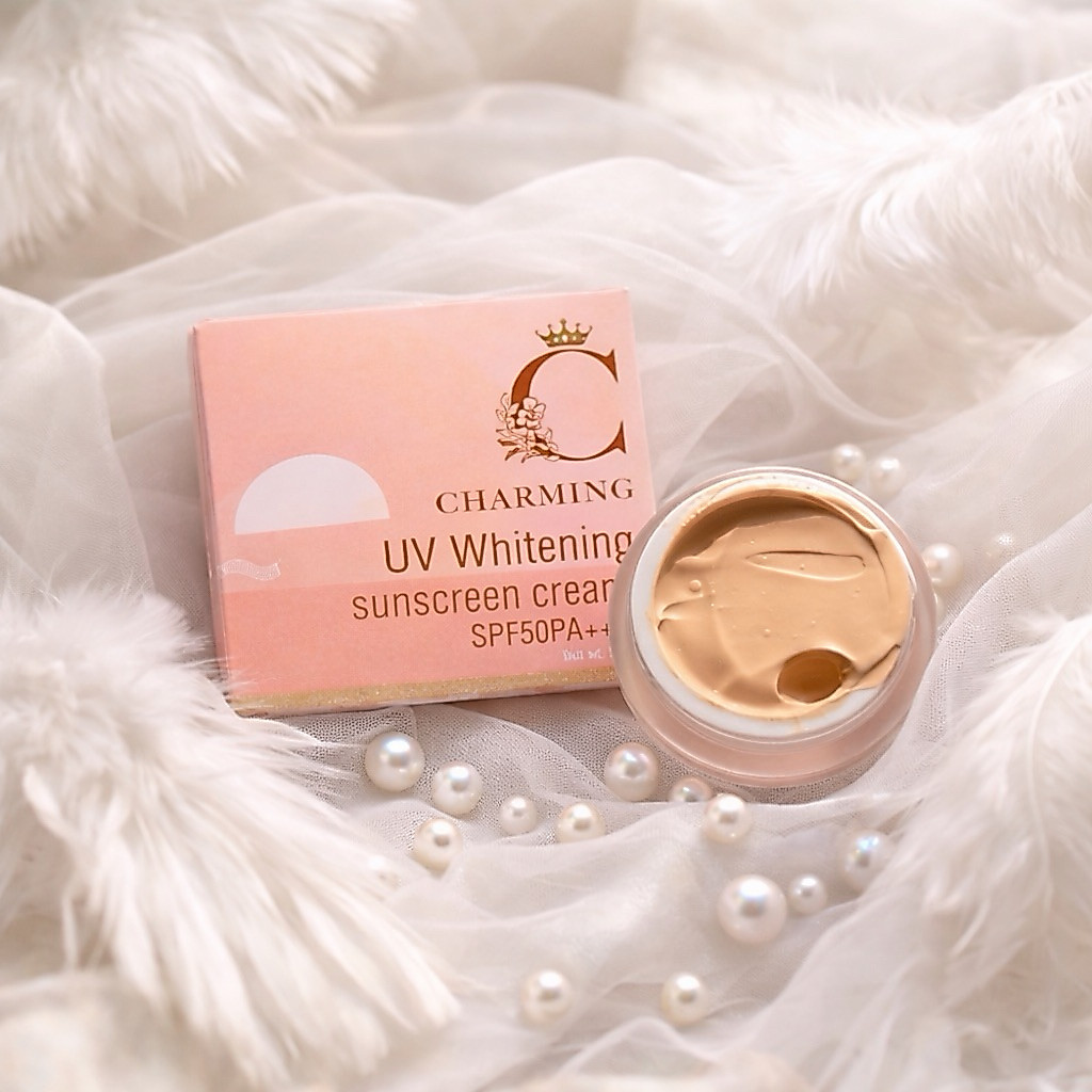 ครีมกันแดดผสมรองพื้นเนื้อบางเบาเกลี่ยง่ายไม่ทิ้งคราบปกป้องแสงแดดSPF50pa+++