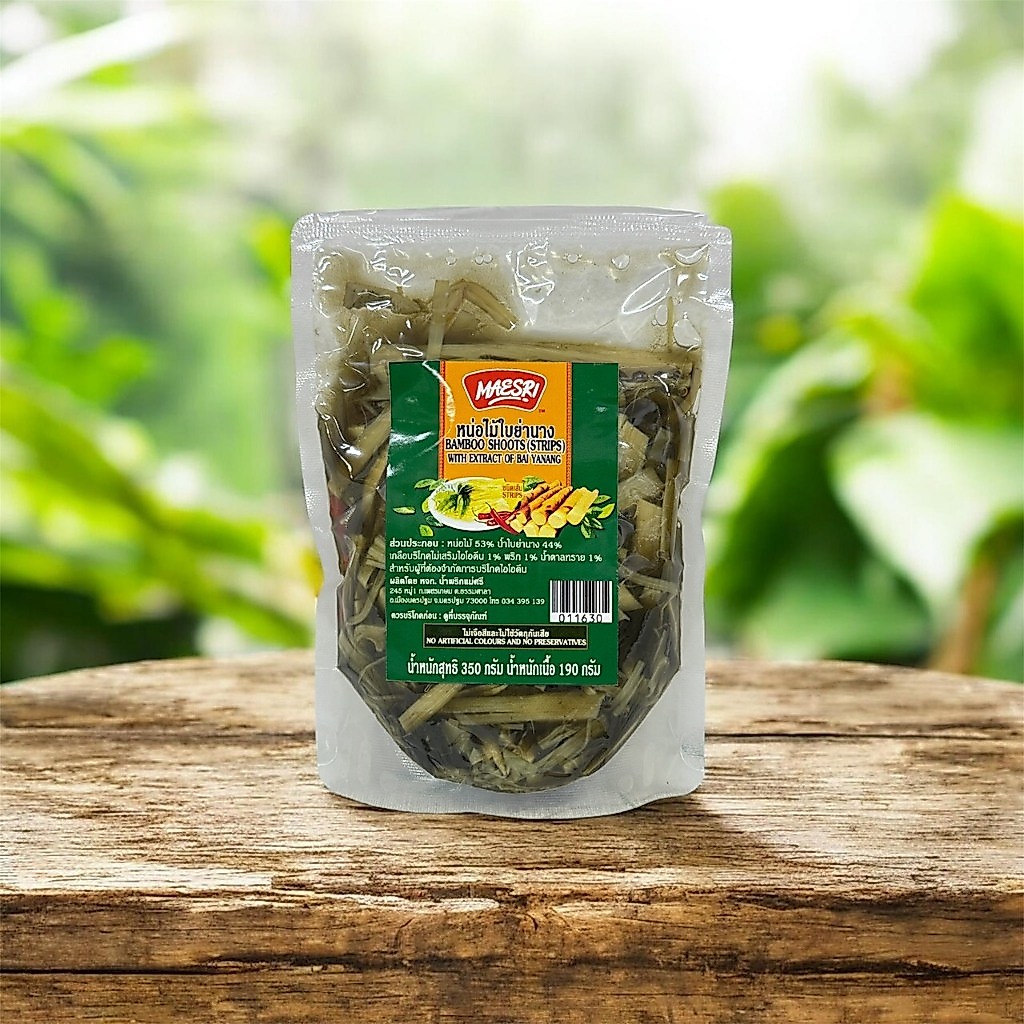 หน่อไม้ใบย่านาง 350 กรัม (แม่ศรี)