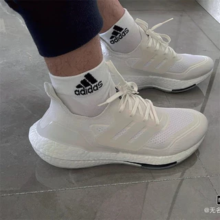 ADIDAS ถุงเท้าแฟชั่น ถุงเท้าข้อกลาง ถุงเท้าแฟชั่น ถุงเท้าวิ่ง กล่องนึงมี 5 คู่สีเดียวกัน