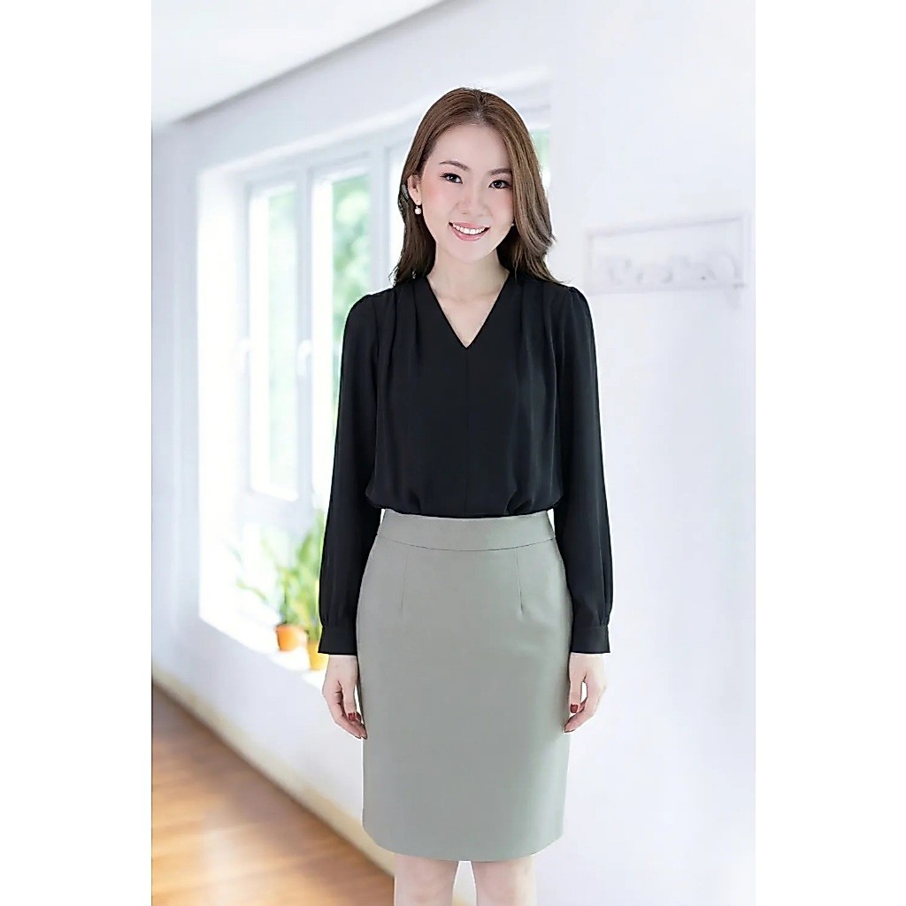 Narinari : MT0651 V-Collar Long Sleeve Blouse เสื้อแขนยาว คอวี