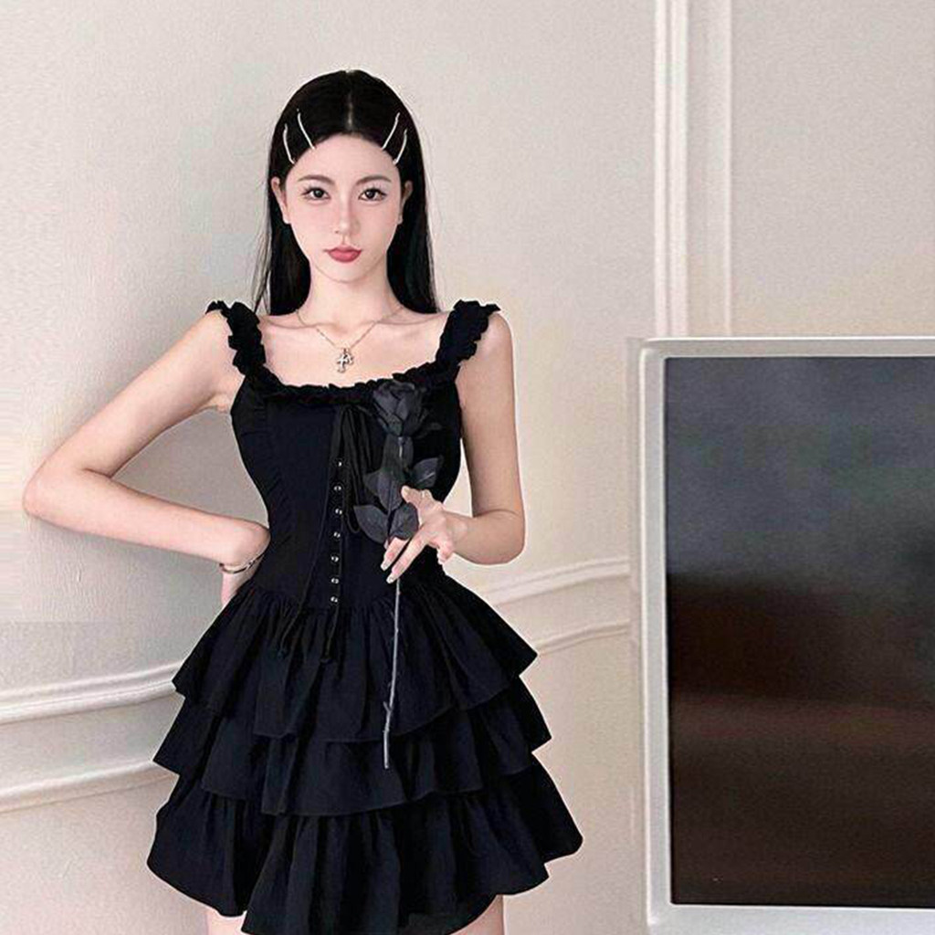 ชุดเดรสปาดไหล่สีดำทรงพอง ทรงบอลลูนหรูหรา รูปที่ 4