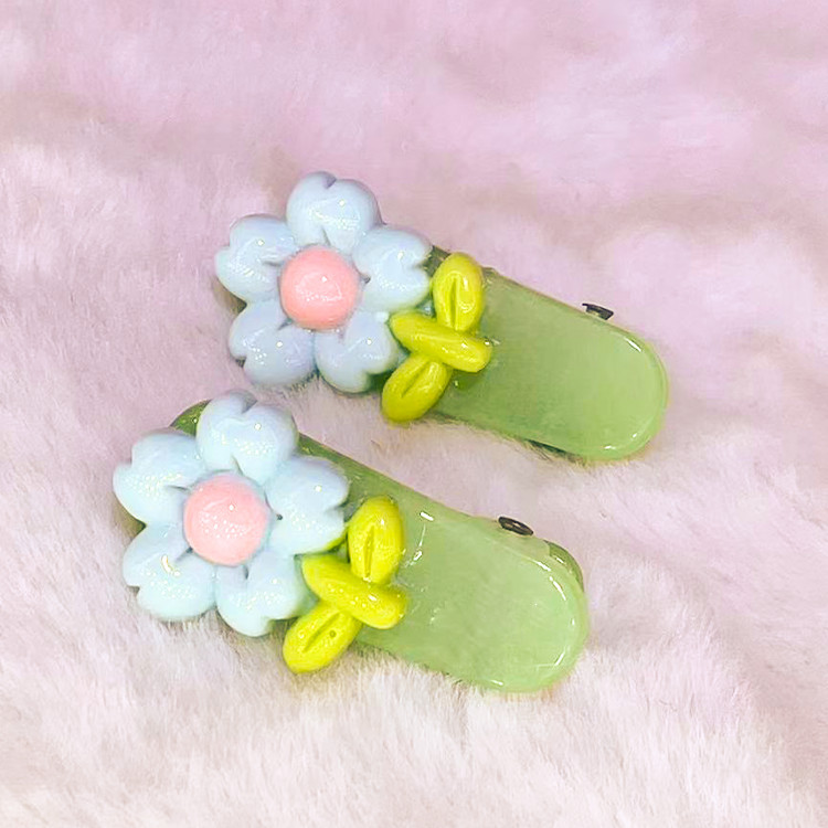 ร้านไทยพร้อมส่ง  (1คู่) กิ๊บติดผม กิ๊บ ดอกไม้ สีสันน่ารัก สดใส สำหรับเด็ก วัยรุ่น แฟชั่น สไตล์เกาหลี ราคา ถูกที่สุด ดีลบีเคเค แกลเลอรีภาพที่ 7