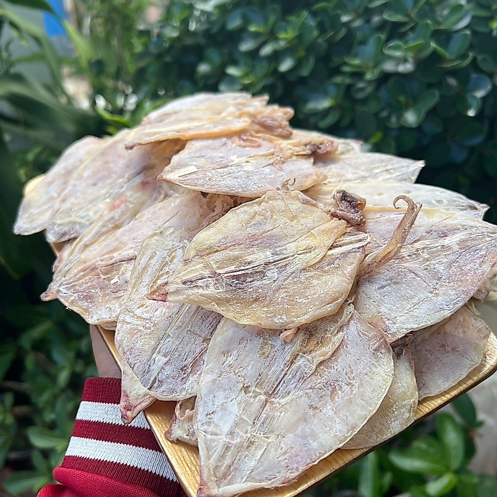 หมึกผ่า A5 ตัวขาวสวยใส สดใหม่ ไม่เค็มไม่ขม นำเข้าราคาส่ง ส่งตรงจากทะเล 100, 200, 250g.