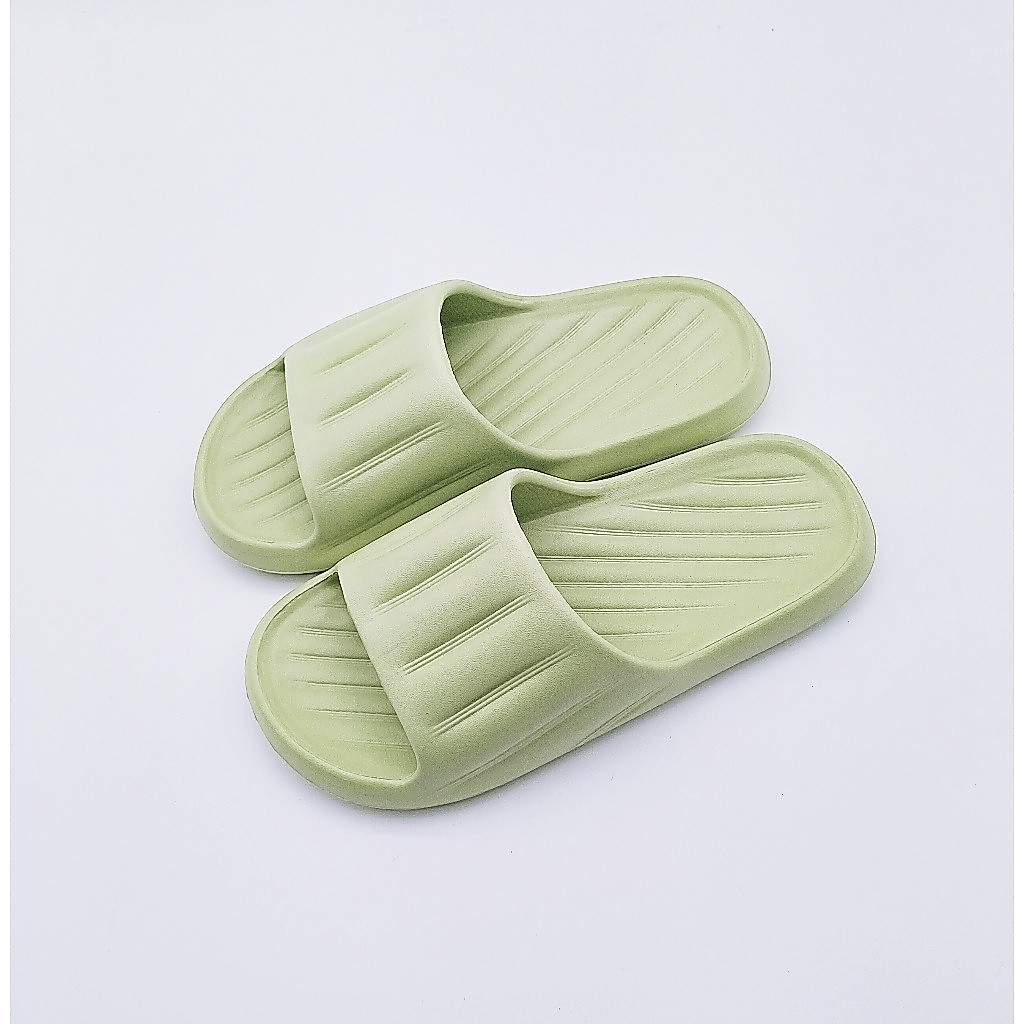 รองเท้าแตะ PVC แบบเรียบง่ายสำหรับผู้หญิงในร่มห้องน้ำลื่นรองเท้าแตะรองเท้าแตะ