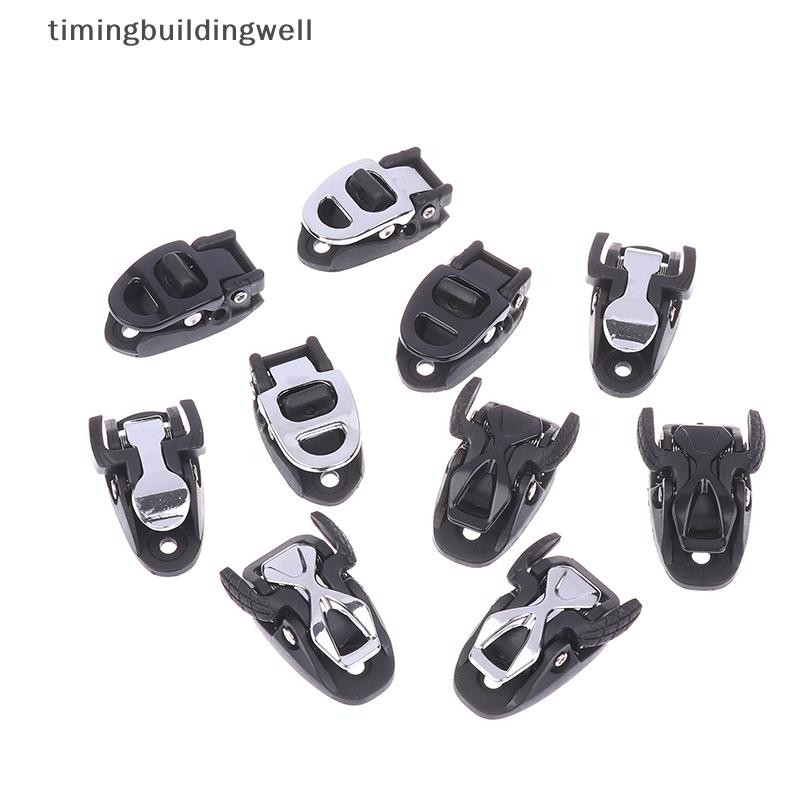 เซ็ตรอกเกอร์ inline skate 2 ชิ้น พลาสติกทนทาน พร้อมสายคล้องคอและหัวเข็มขัด