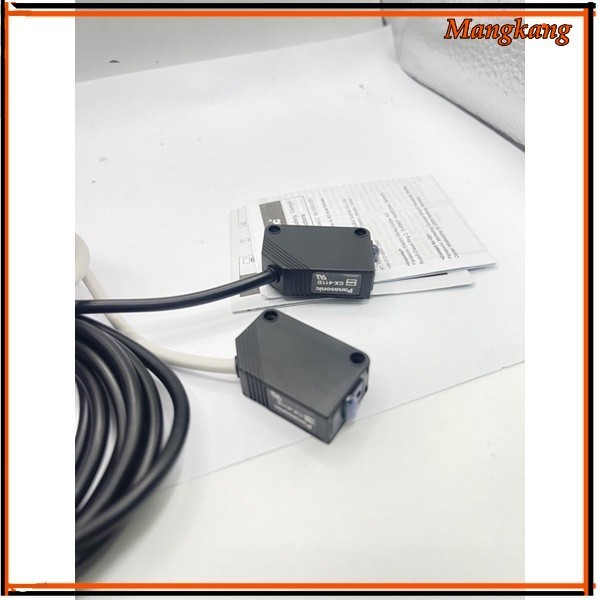 ของใหม่! สวิตช์โฟโตอิเล็กทริก Panasonic CX-411 CX-441 442 421 491-P411D411E