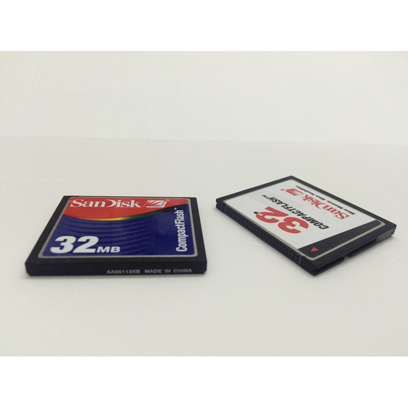การ์ด SanDisk CF ดั้งเดิม 32MB เครื่องมือเครื่องจักรความจุขนาดเล็ก การ์ด CNC อุตสาหกรรม การ์ด CF เกร