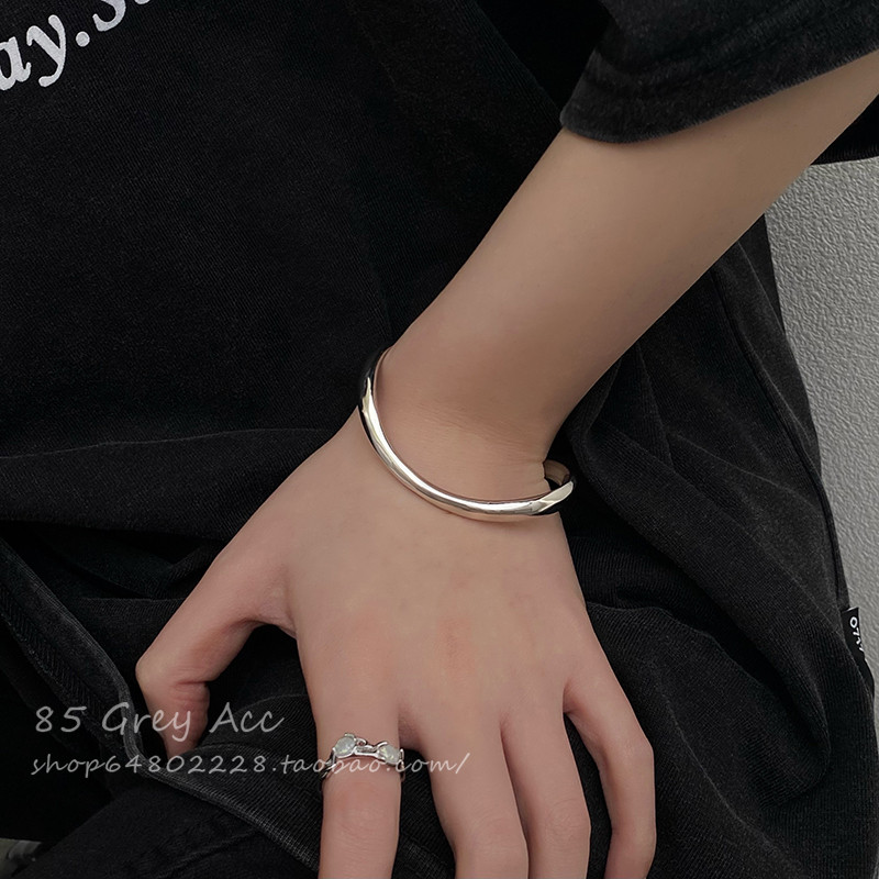 coquette bracelet กําไลข้อมือ T Classy Simple Water Drop Female Niche Design Bracelet Geometry
