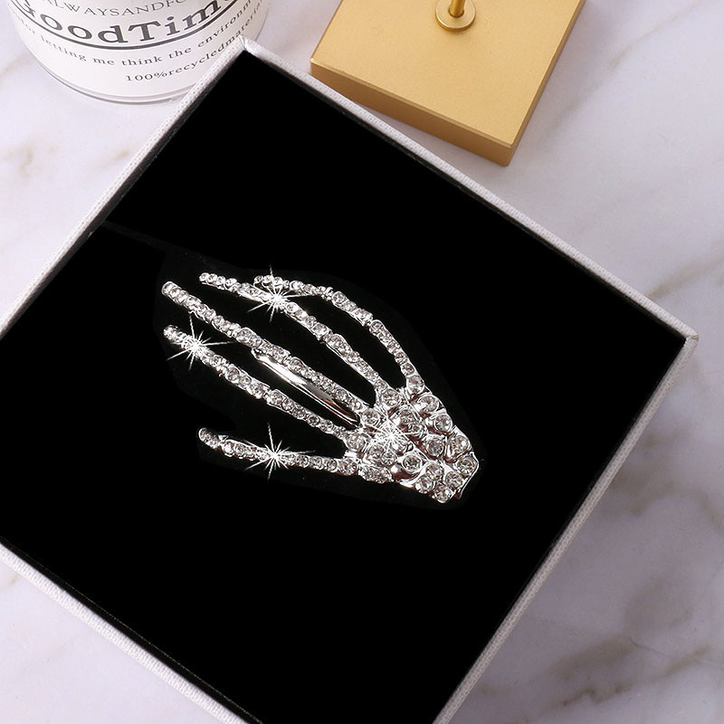 UT shop 🎃🎁 Christmas Gift กิ๊บติดผม Skull finger hairpin แฟชั่น new FJ011