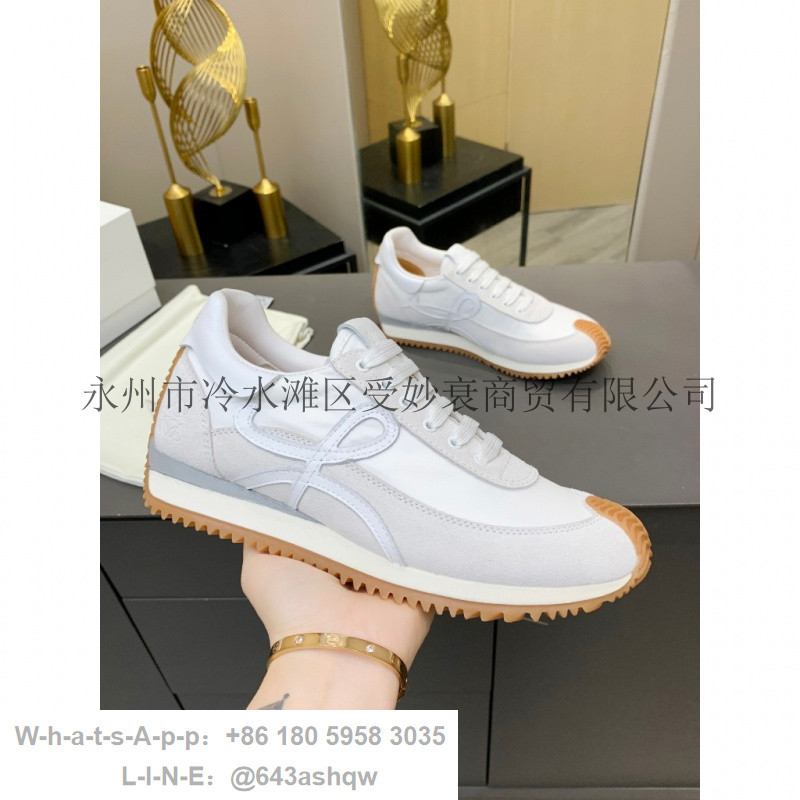 L0E **  ⓁⓄⒺⓌⒺ  มาตรฐานต้นฉบับ 1: 1 ปี Runaway สไตล์ด้านในเพิ่มความสูง Moral Training รองเท้า Forrest