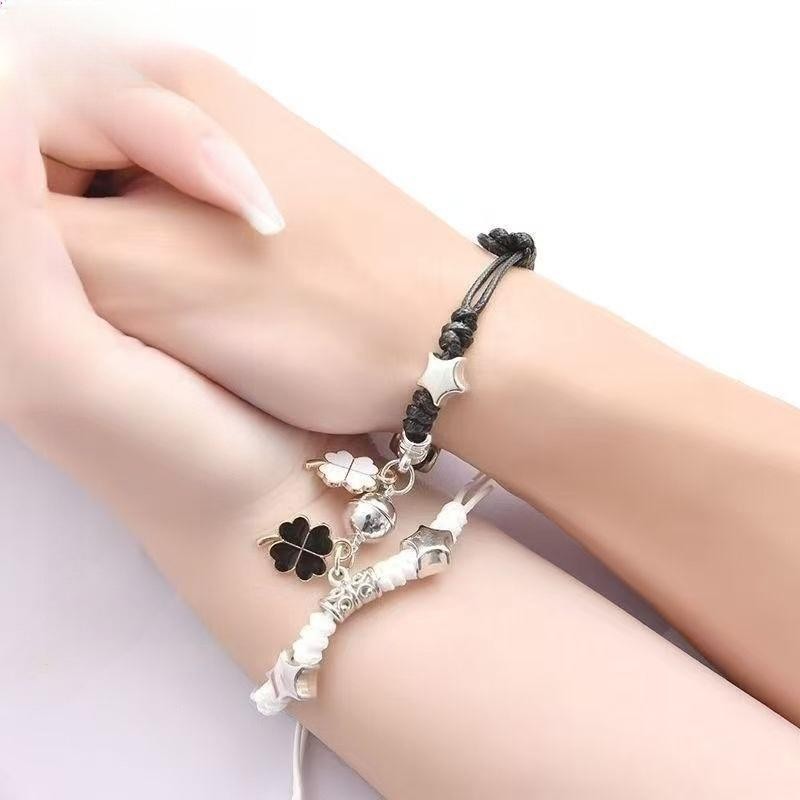 สร้อยข้อมือคู่รักมีแม่เหล็ก เหมาะเป็นของขวัญวันครบรอบ วันเกิด และวันวาเลนไทน์