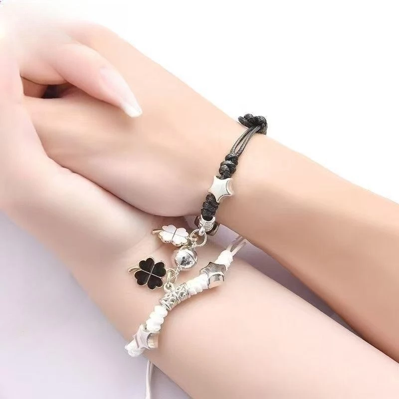 สร้อยข้อมือคู่รักมีแม่เหล็ก เหมาะเป็นของขวัญวันครบรอบ วันเกิด และวันวาเลนไทน์
