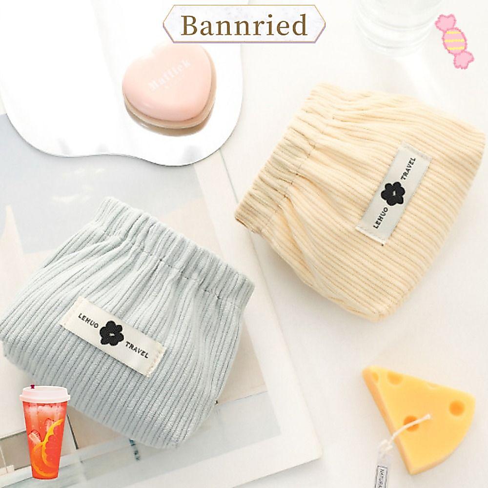 กระเป๋าใส่เหรียญ-mini soft จาก BANNRIEDSG ดีไซน์น่ารัก สวมใส่ง่ายด้วยผ้าลูกฟูกสีทึบ
