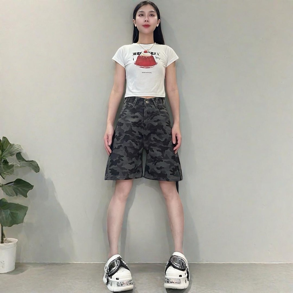 NAMCHA กางเกงยีนส์ เอวสูงยีนส์สามส่วน ลายทหาร 2721