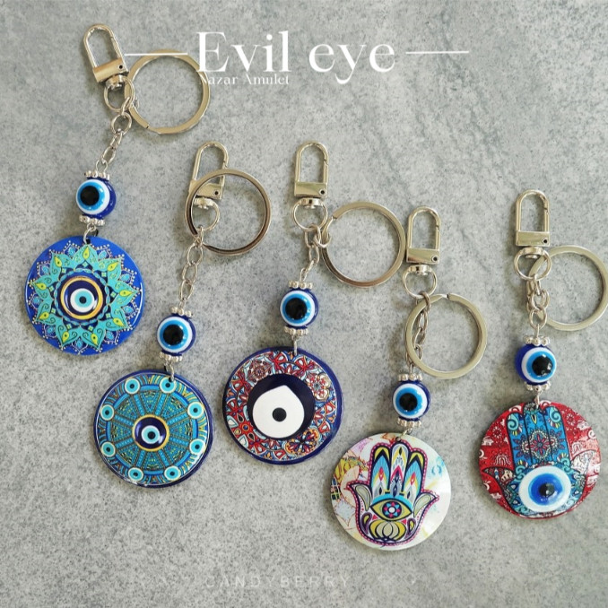 Chicbag CandyBerry key chain พวงกุญแจ Evil eye หรือ Nazar amulet  เครื่องรางนำโชค No.CK-035