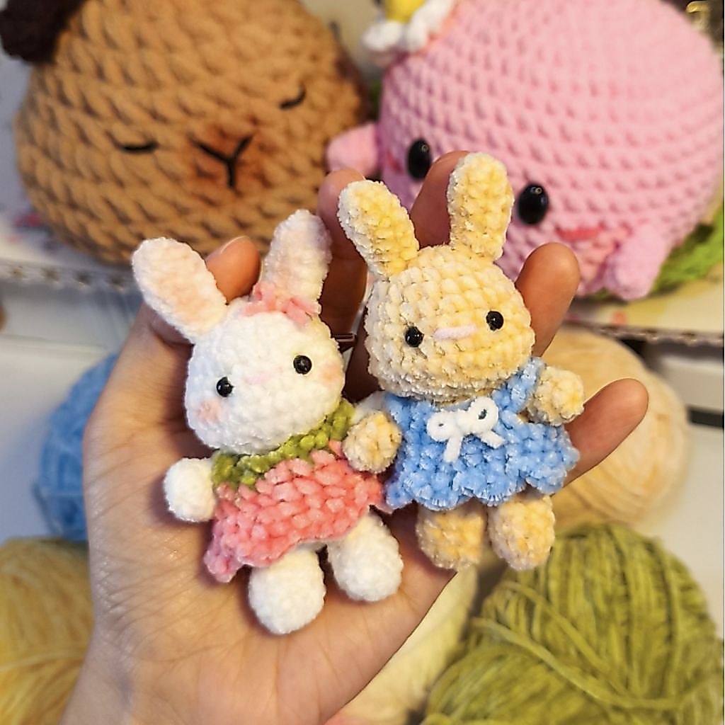GANTUNGAN SYLVANIAN BUNNY AMIGURUMI | ครอบครัว SYLVANIAN | พวงกุญแจกระต่าย